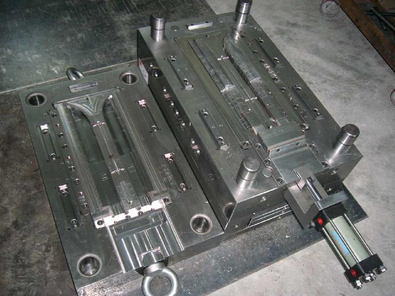 走進(jìn)旭錦，塑膠模具廠家